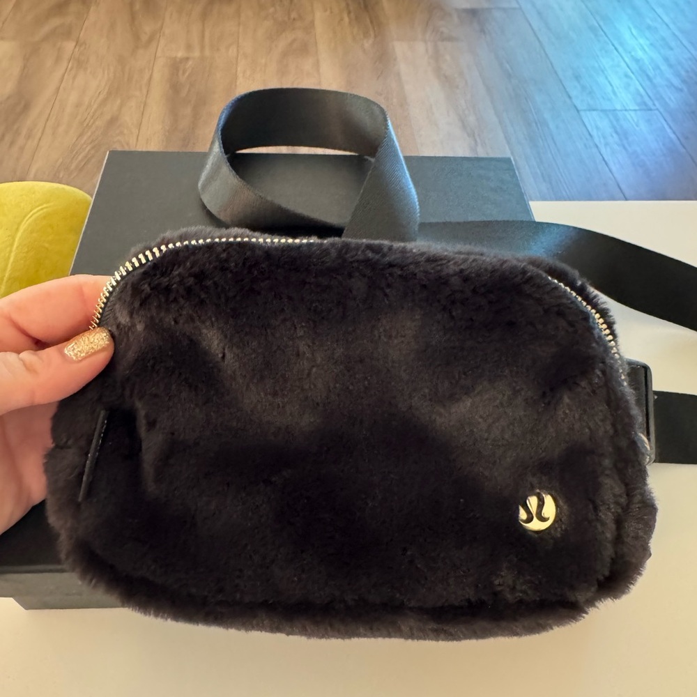 NWOT Lululemon Black Fuzzy Plush Everywhere Belt Bag!